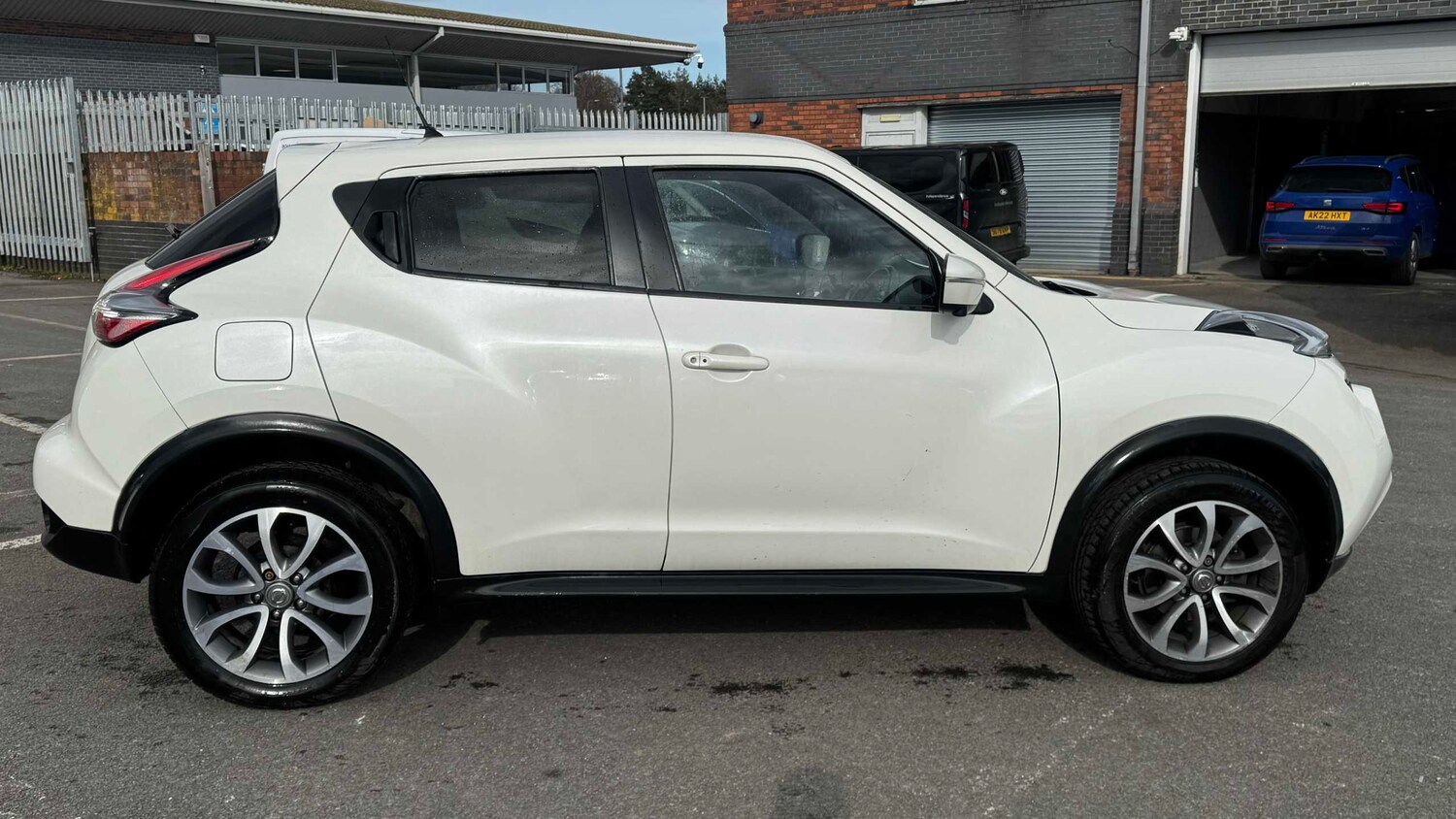 Used Nissan Juke 2017 for sale - 78119085: Photo 8