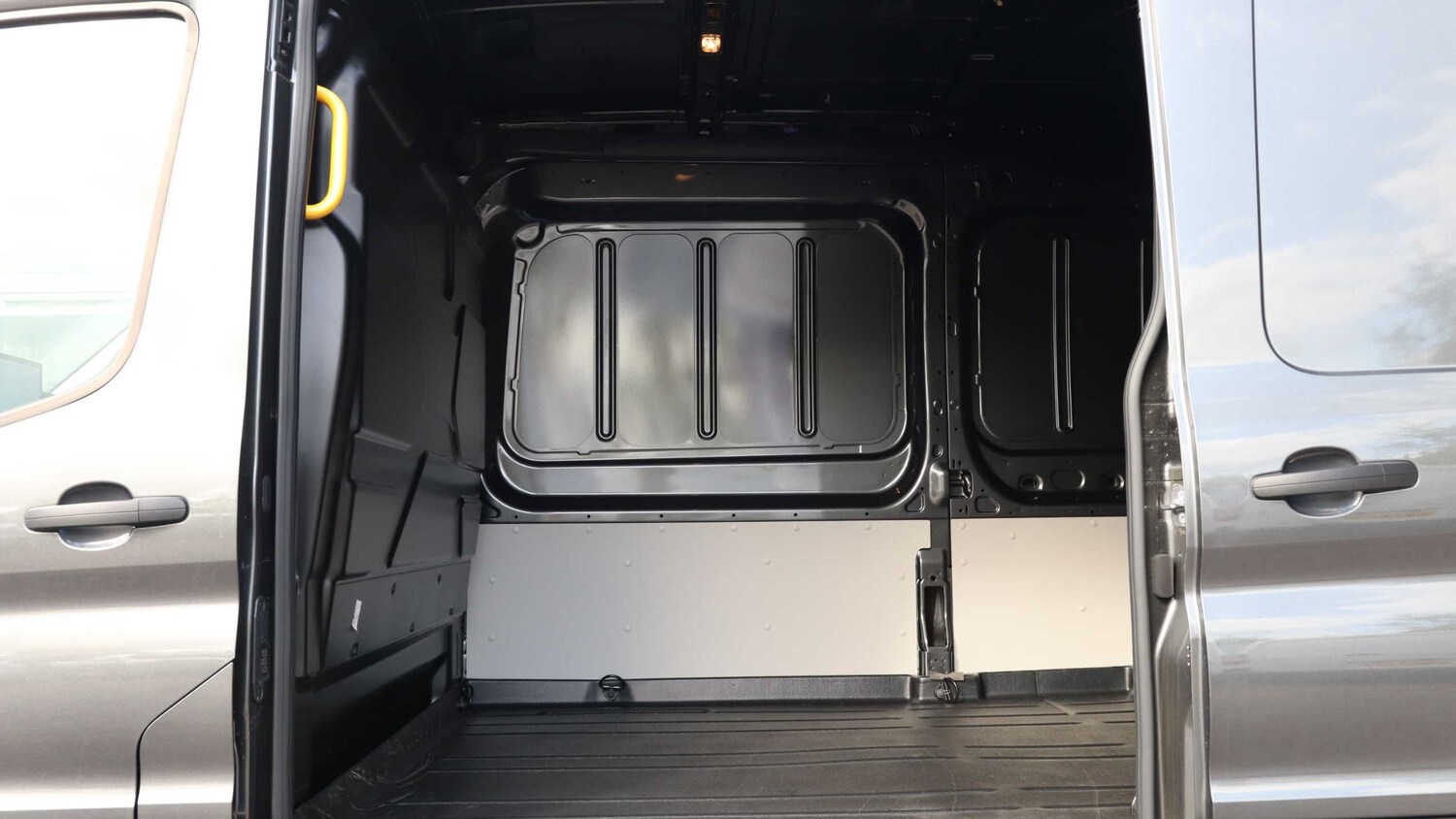 Used Ford E-Transit for sale - 76063465: Photo 20