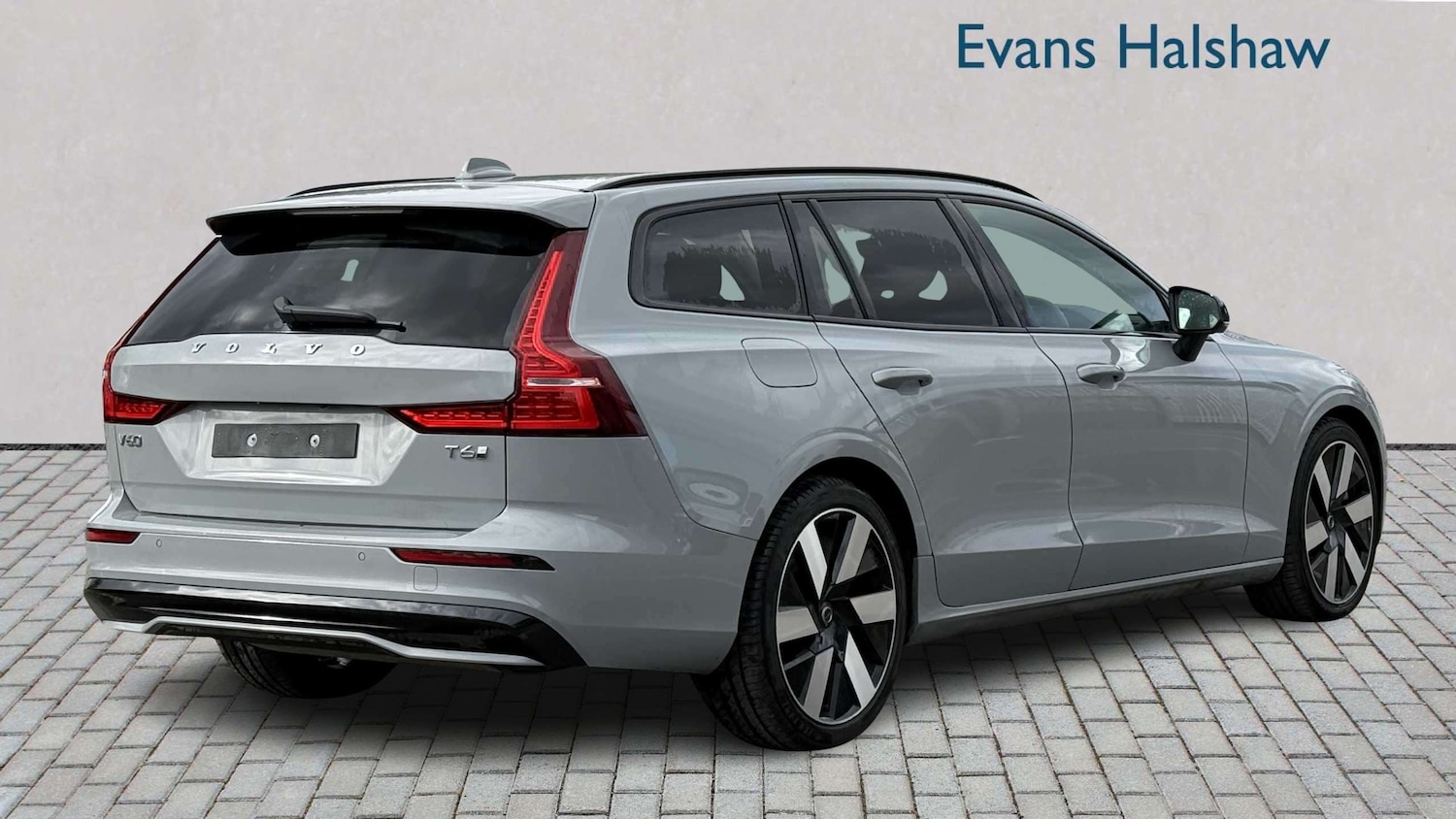 Used Volvo V60 2024 for sale - 78173471: Photo 8