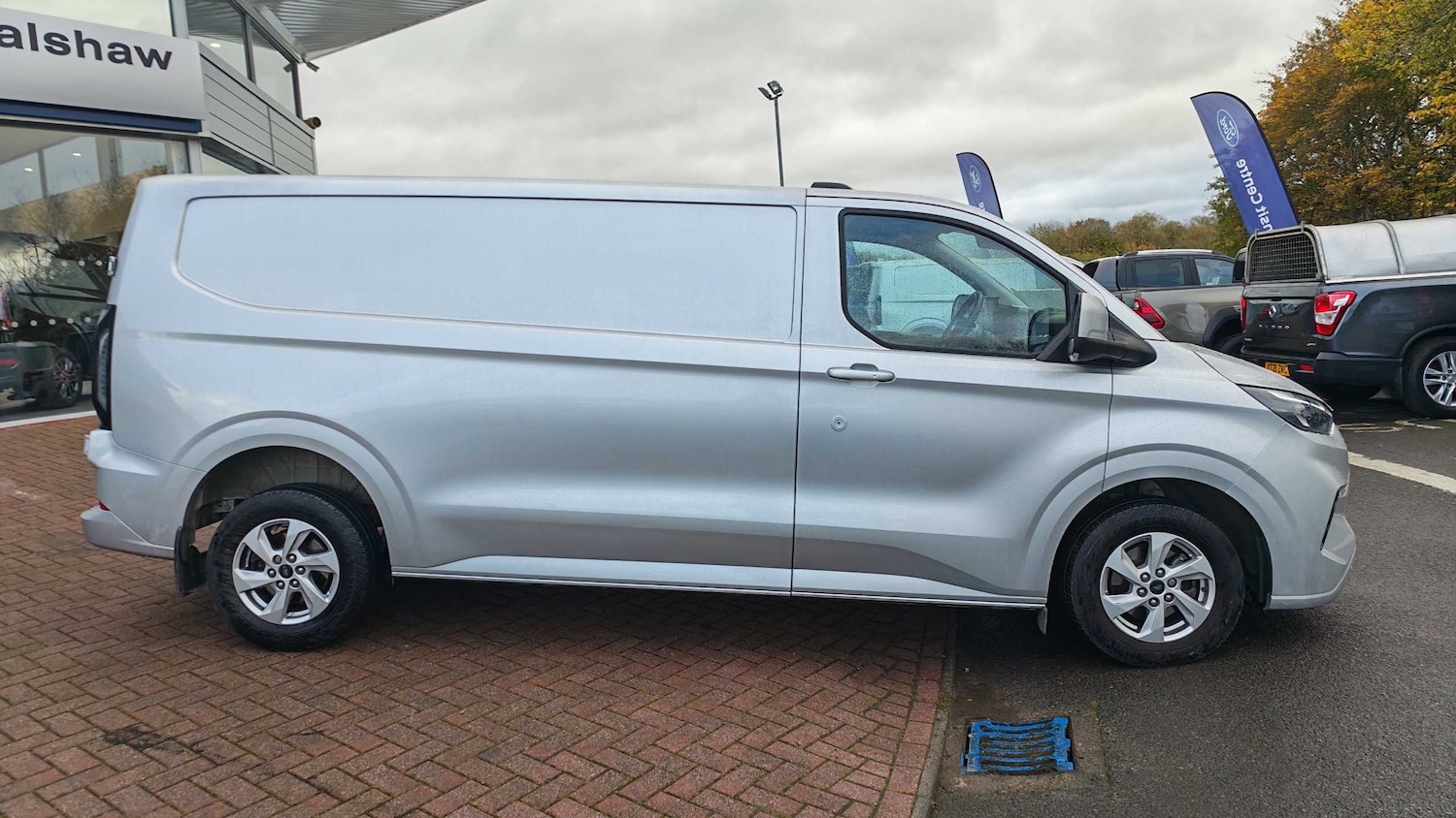 Used Ford Transit Custom 2024 for sale - 76460320: Photo 3