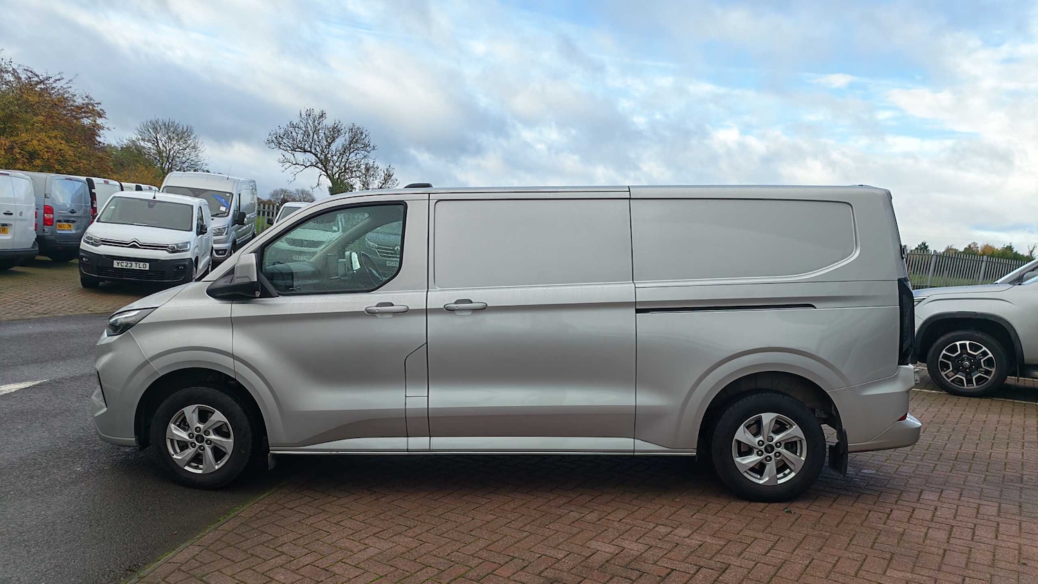 Used Ford Transit Custom 2024 for sale - 76460320: Photo 6