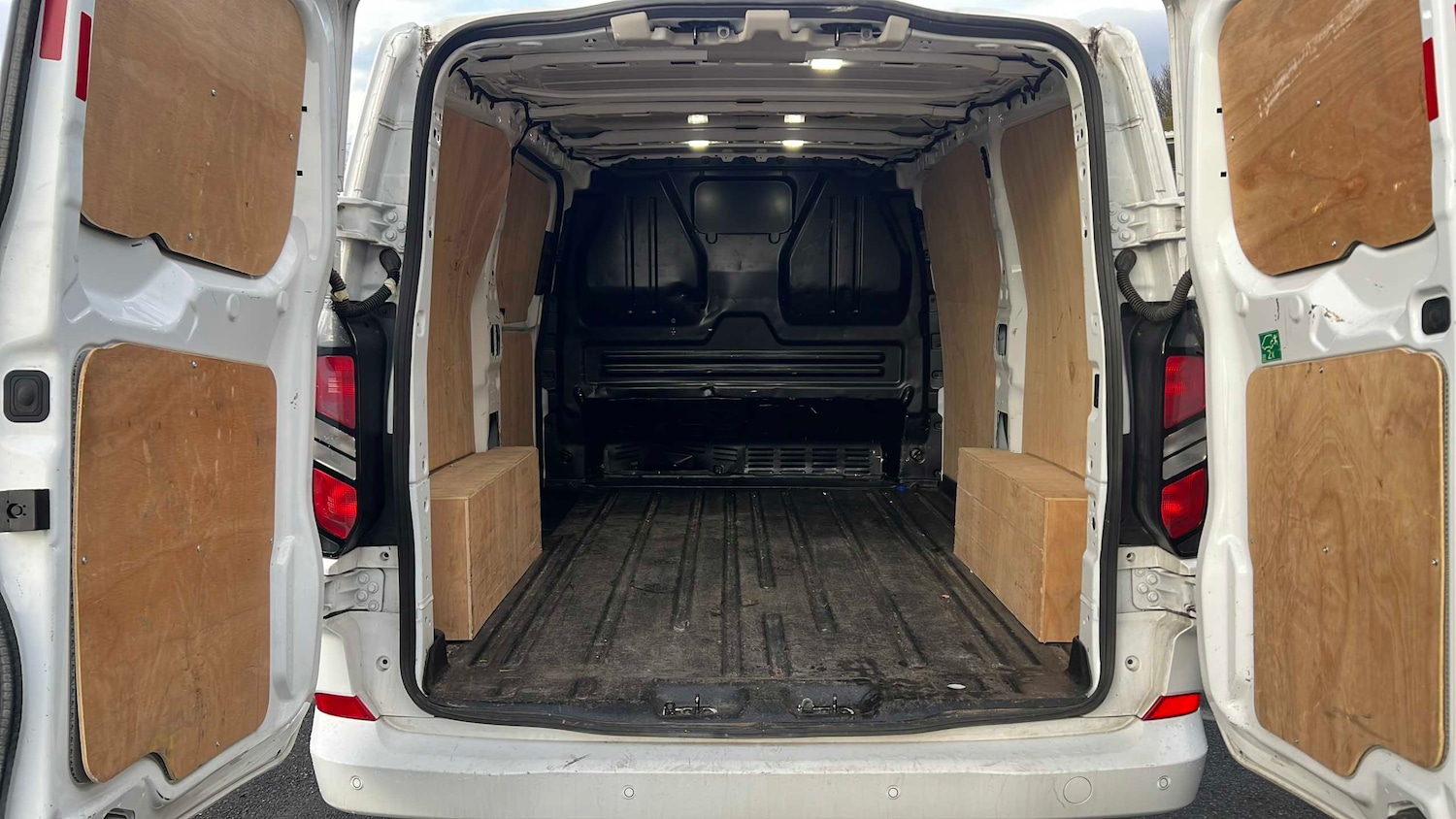 Used Ford Transit Custom 2024 for sale - 77270070: Photo 7