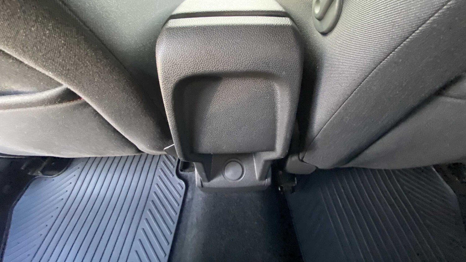 Used Ford Fiesta 2017 for sale - 75993897: Photo 18
