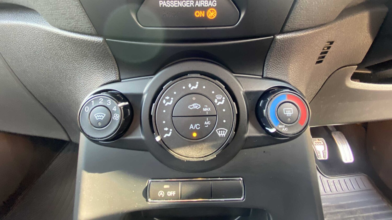 Used Ford Fiesta 2017 for sale - 75993897: Photo 33
