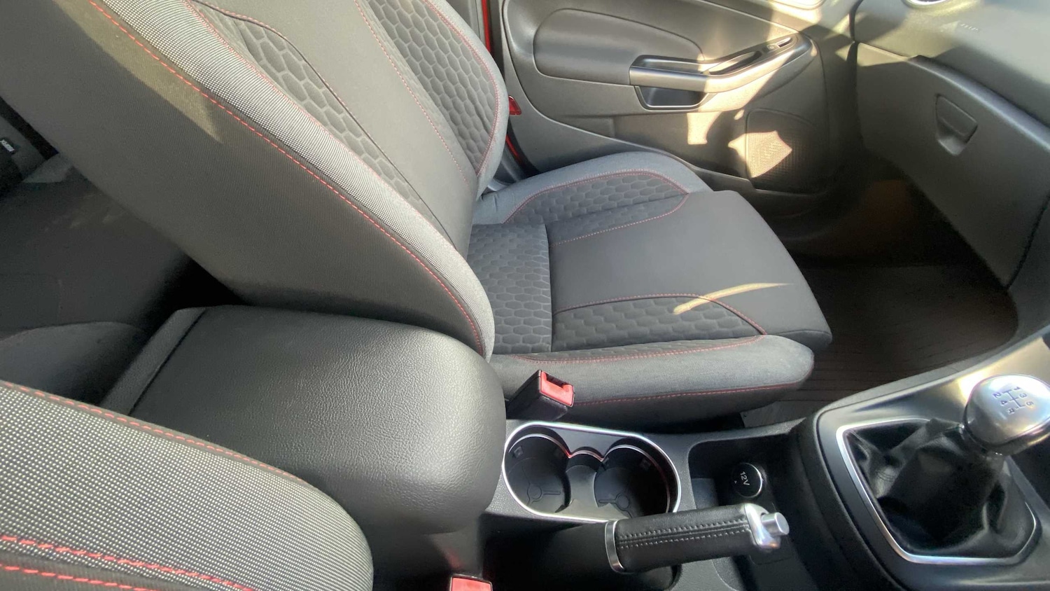 Used Ford Fiesta 2017 for sale - 75993897: Photo 35
