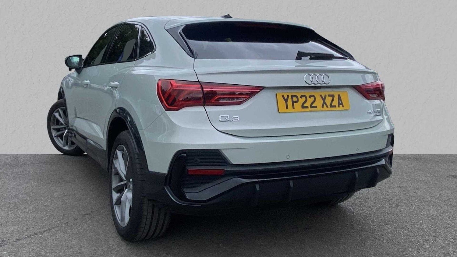 Used Audi Q3 2022 for sale - 77308407: Photo 2