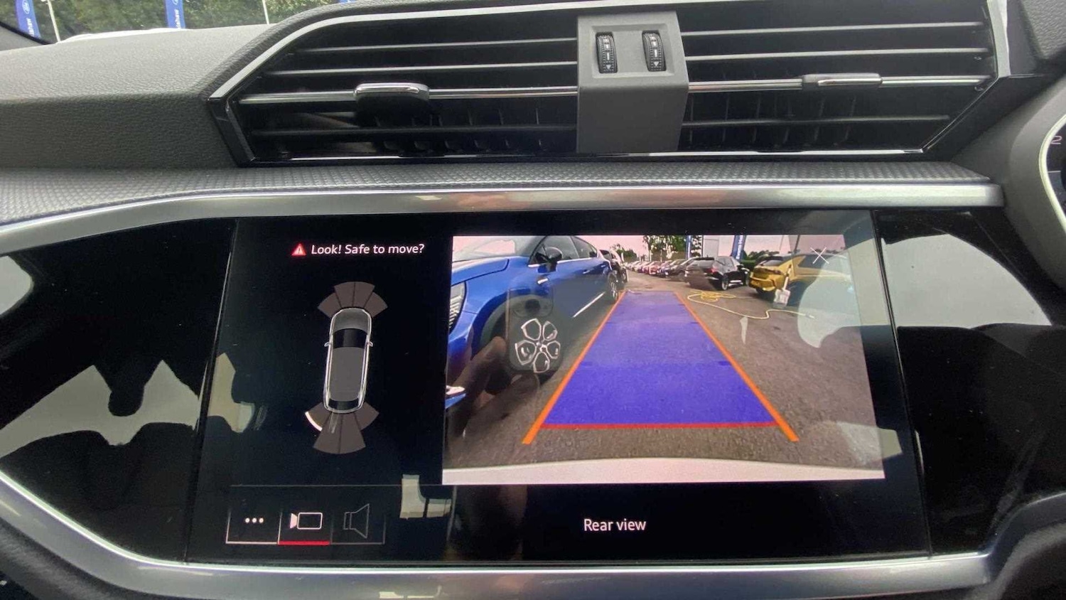 Used Audi Q3 2022 for sale - 77308407: Photo 30