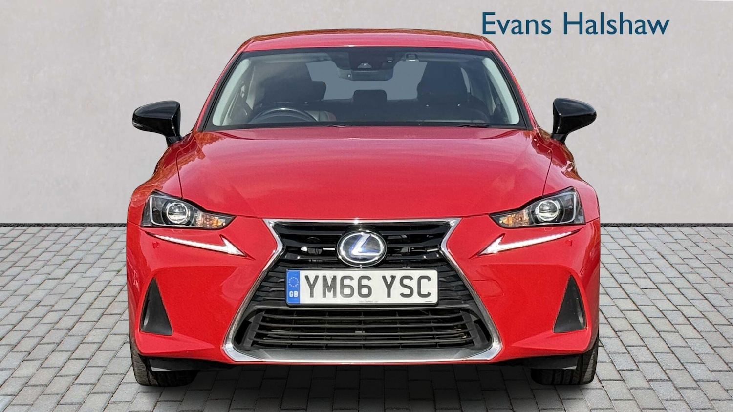 Used Lexus IS 2017 for sale - 76774151: Photo 2