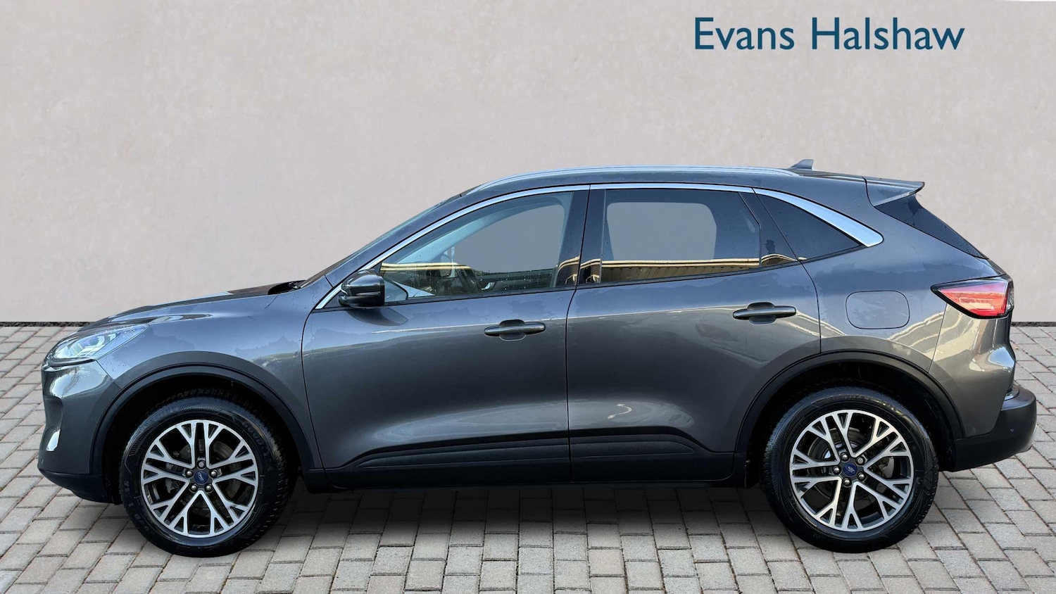 Used Ford Kuga 2022 for sale - 77093436: Photo 4