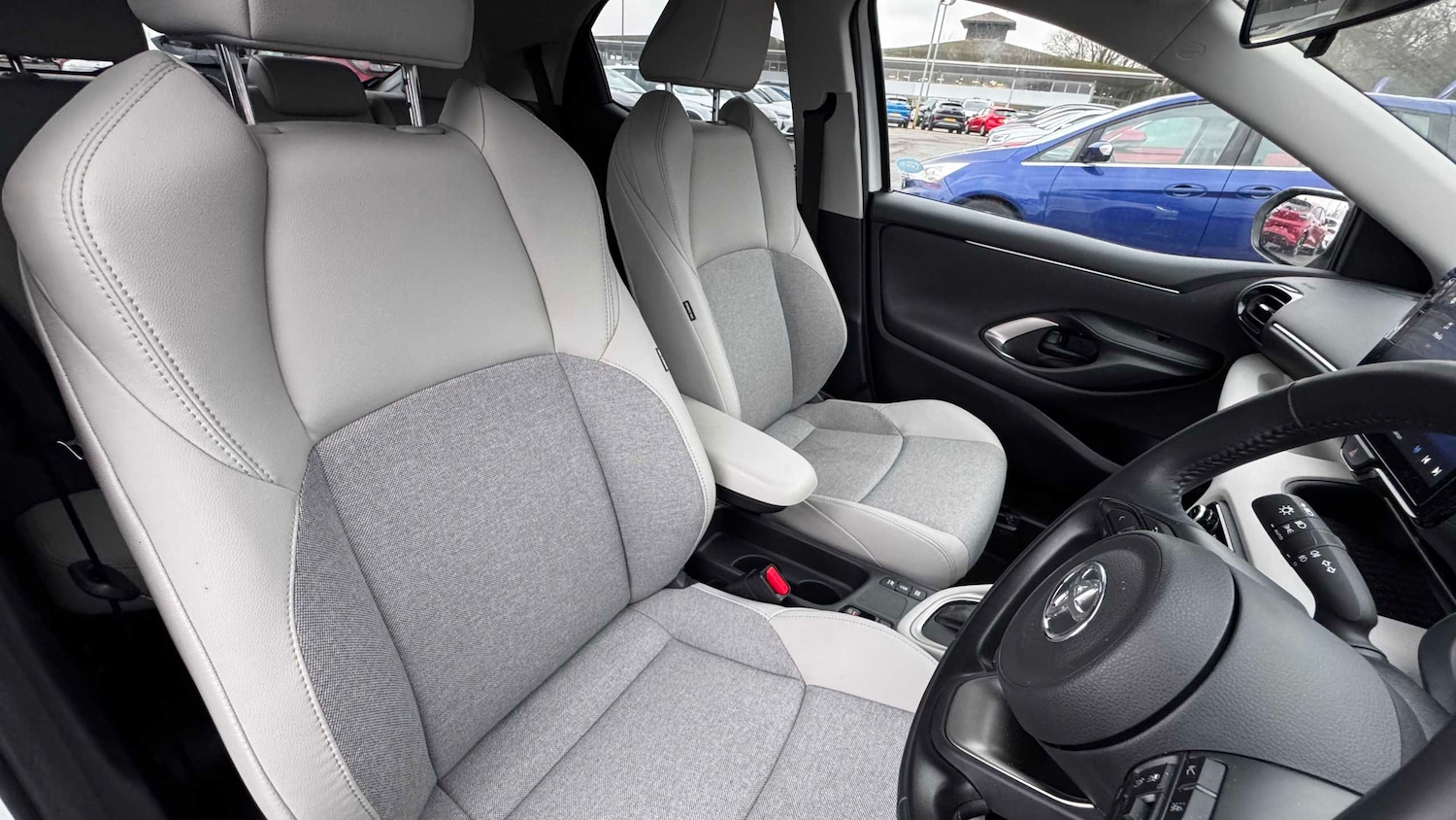 Used Toyota Yaris 2022 for sale - 77373820: Photo 14