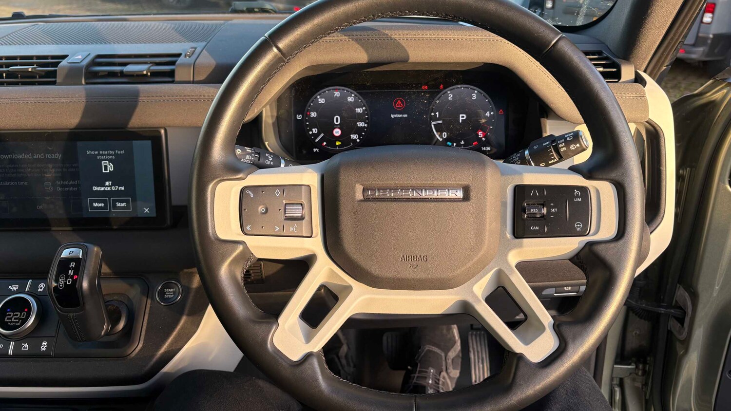 Used Land Rover Defender 2022 for sale - 76928962: Photo 12