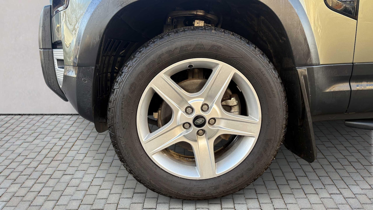 Used Land Rover Defender 2022 for sale - 76928962: Photo 8