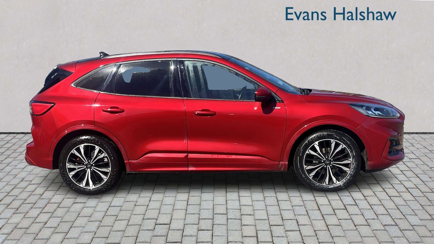 Used Ford Kuga 2023 for sale - 78118737: Photo 2