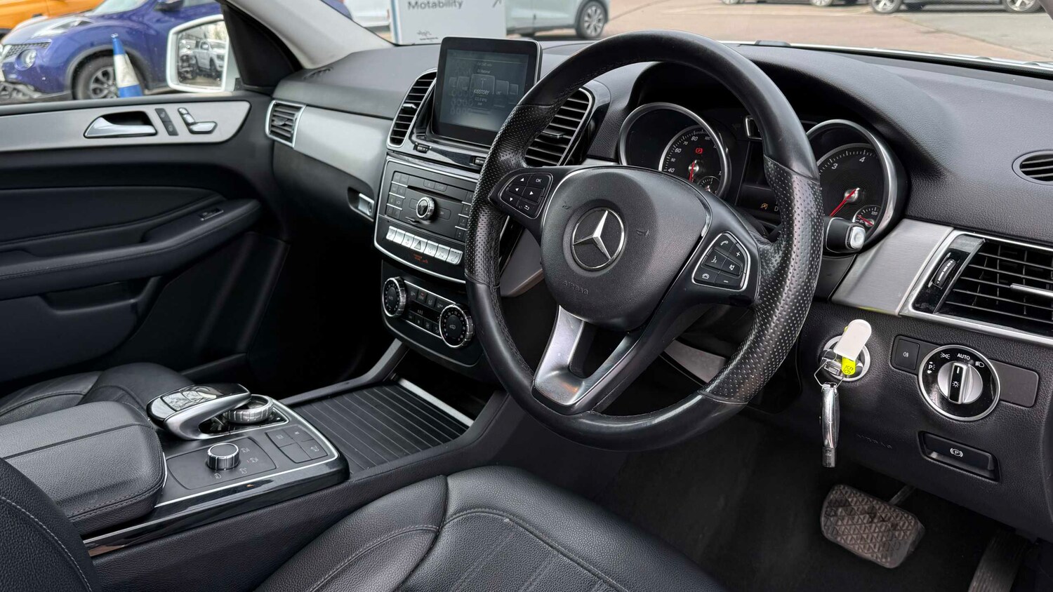 Used Mercedes-Benz GLE 2017 for sale - 77960865: Photo 11