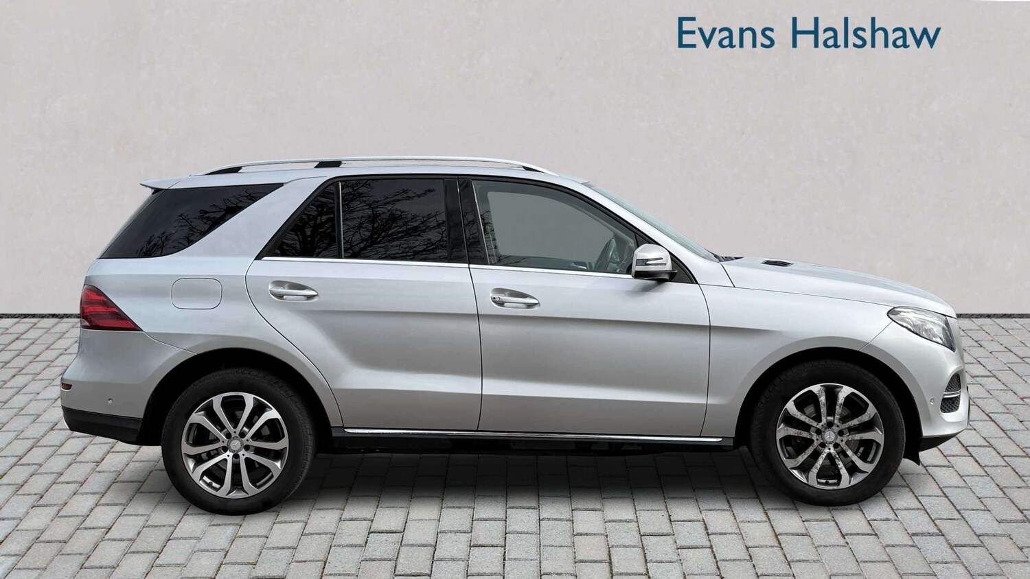 Used Mercedes-Benz GLE 2017 for sale - 77960865: Photo 9