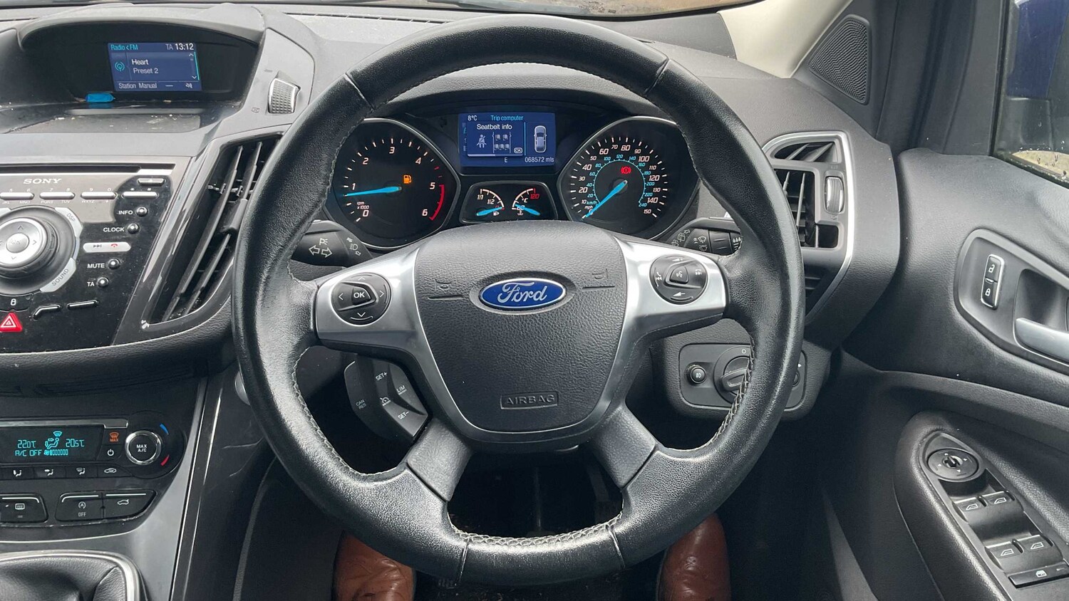 Used Ford Kuga 2014 for sale - 77500201: Photo 11