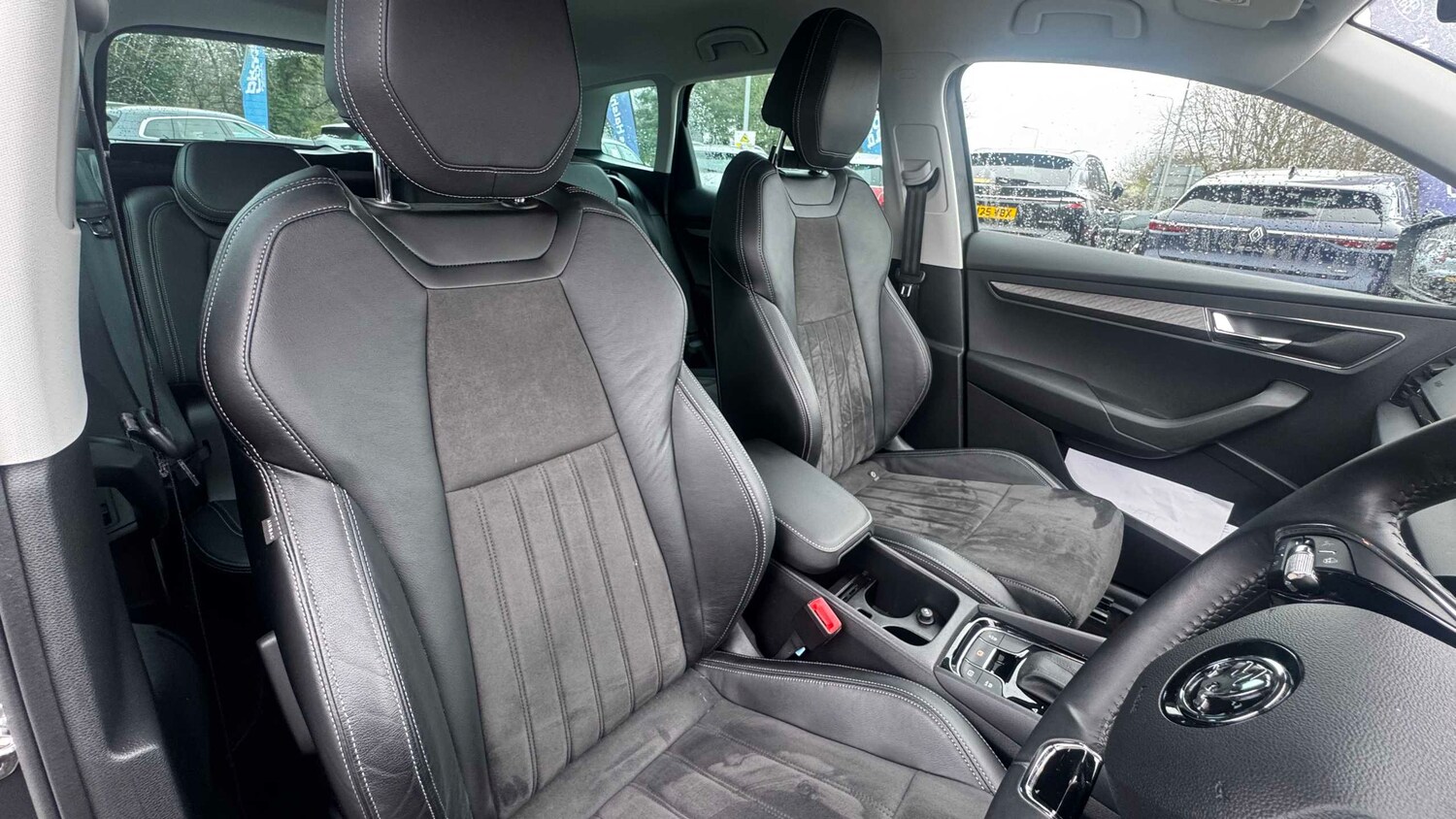 Used Skoda Karoq 2023 for sale - 77979601: Photo 12