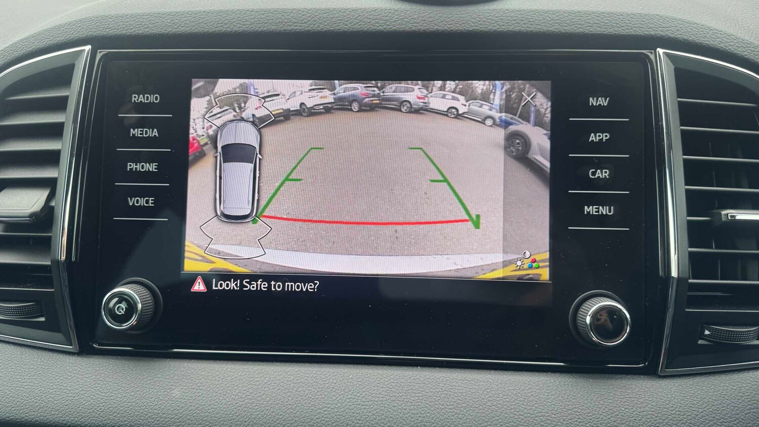 Used Skoda Karoq 2023 for sale - 77979601: Photo 17