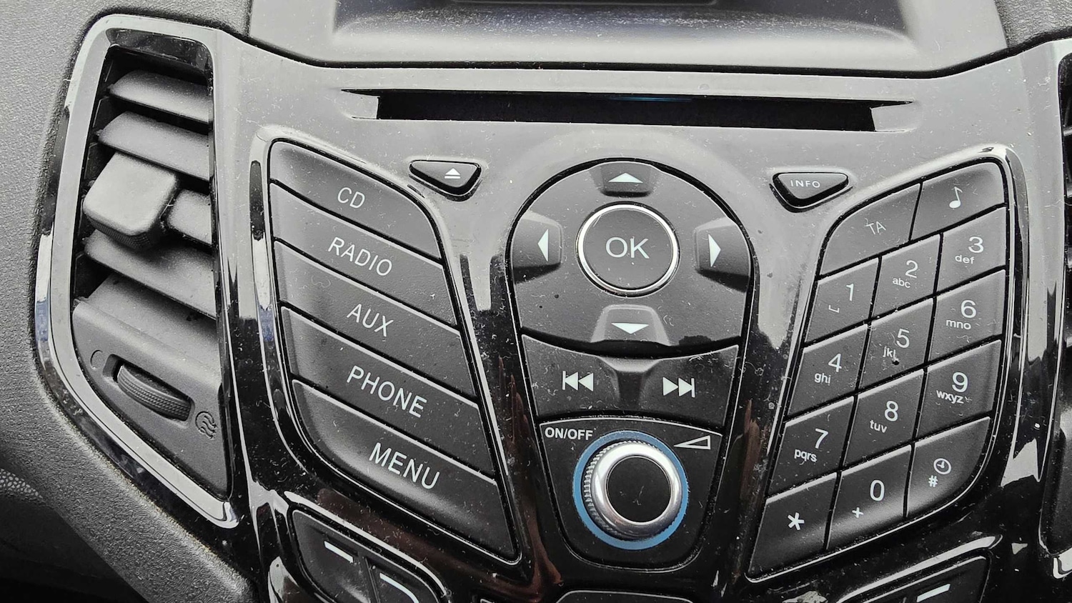 Used Ford Fiesta 2017 for sale - 76488013: Photo 14