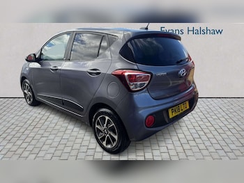 Used Hyundai i10 2018 for sale - 79064900: Photo