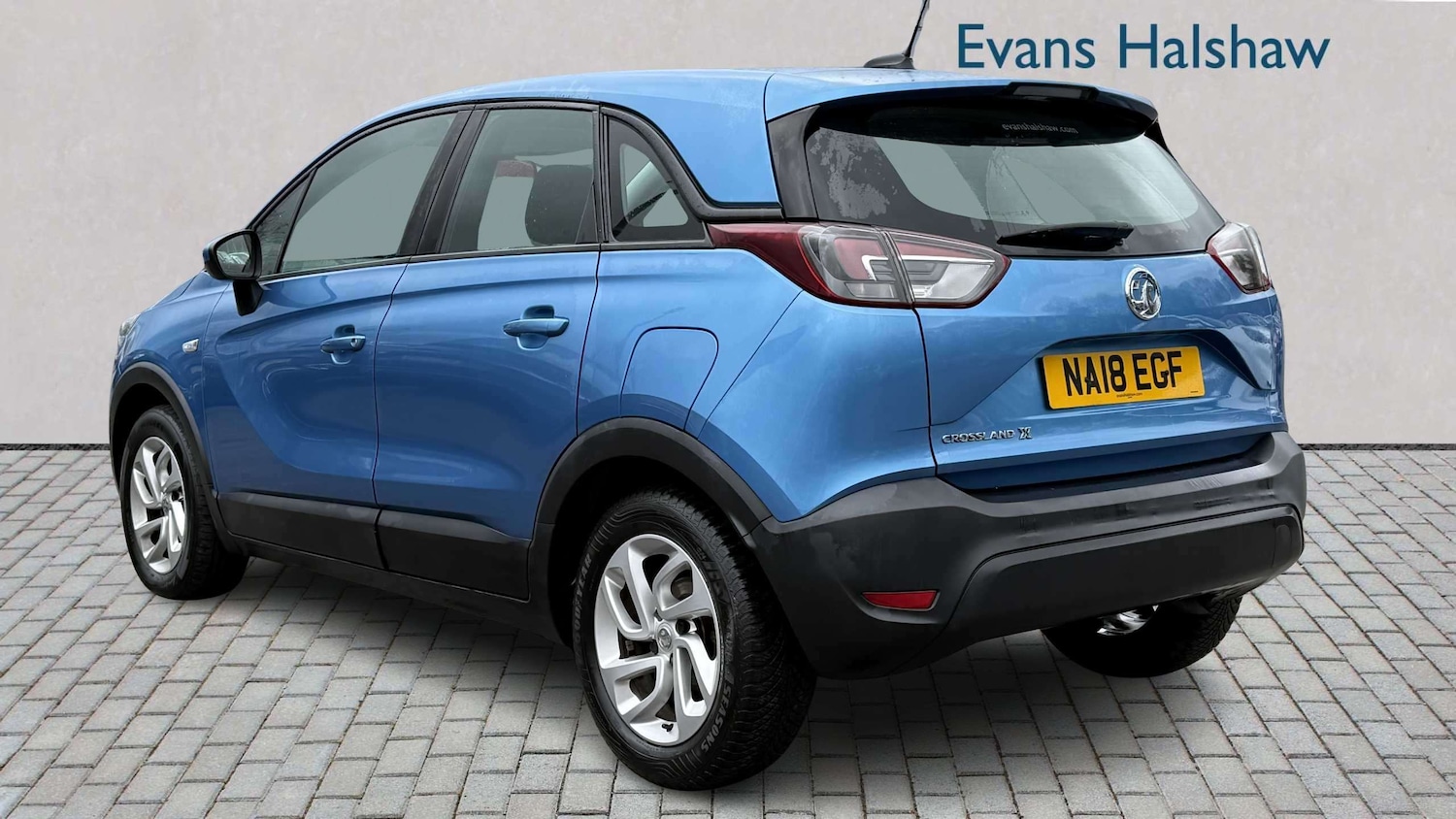 Used Vauxhall Crossland X 2018 for sale - 78188085: Photo 2