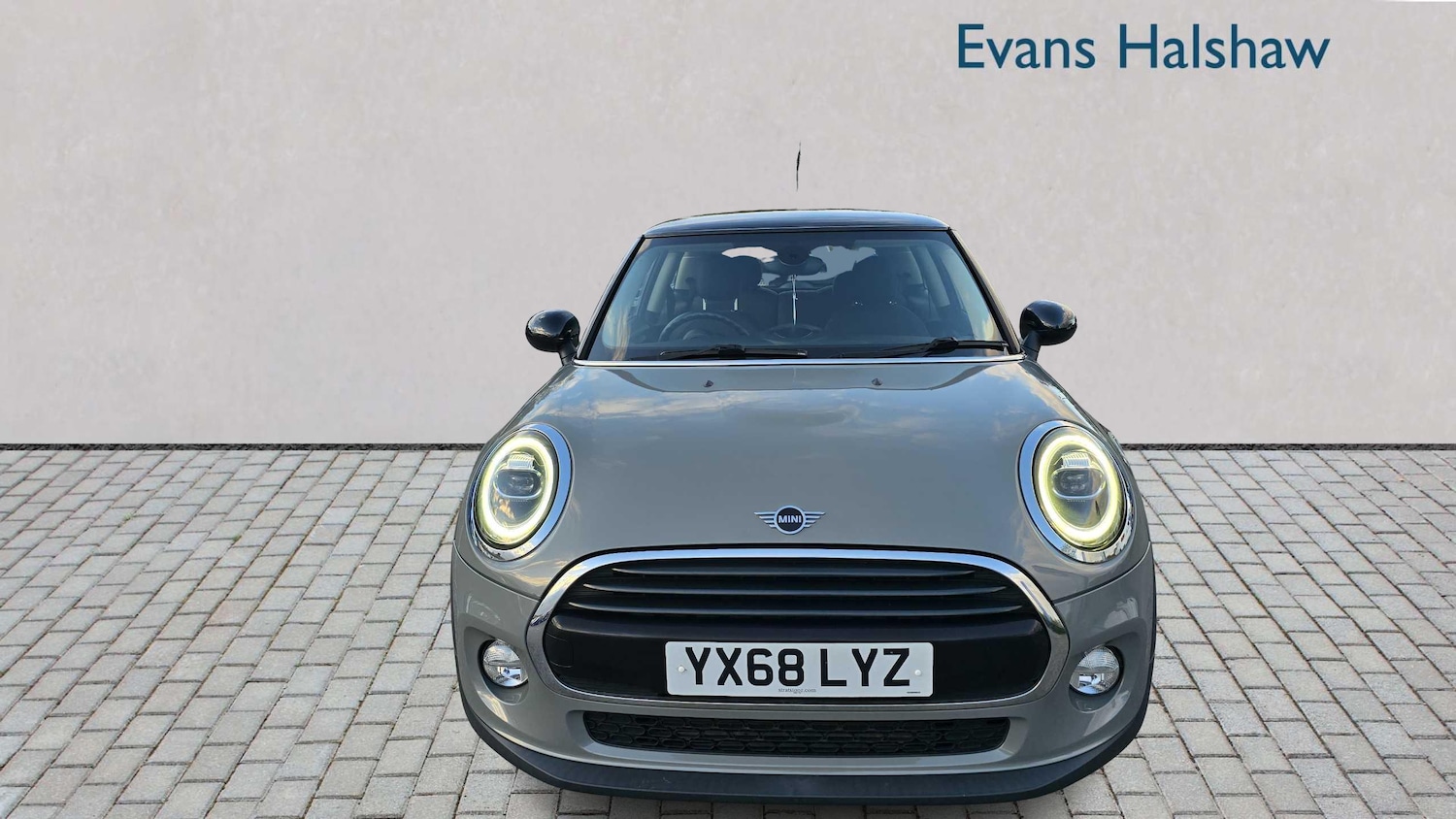 Used MINI Hatch 2018 for sale - 76401343: Photo 3