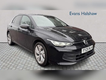 Used Volkswagen Golf 2025 for sale - 77373731: Photo