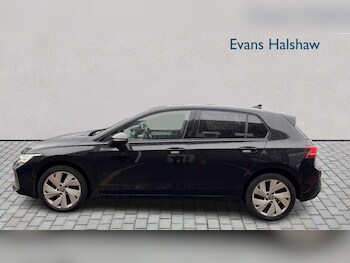 Used Volkswagen Golf 2025 for sale - 77373731: Photo