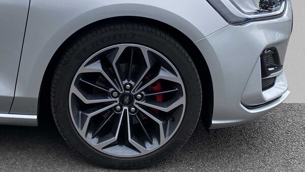 Used Ford Focus 2023 for sale - 75683038: Photo 8