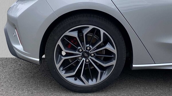Used Ford Focus 2023 for sale - 75683038: Photo 9