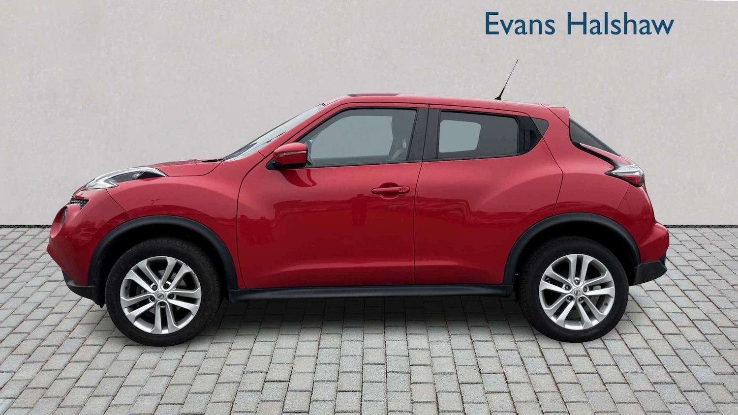 Used Nissan Juke 2017 for sale - 77772389: Photo 4