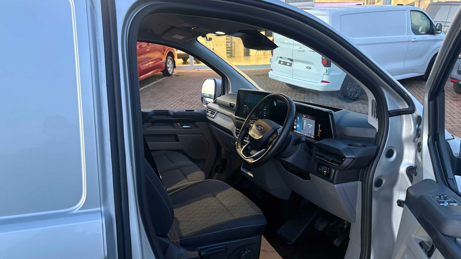 Used Ford Transit Custom for sale - 77239906: Photo 9