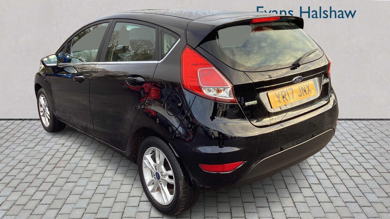 Used Ford Fiesta 2017 for sale - 77316433: Photo 2