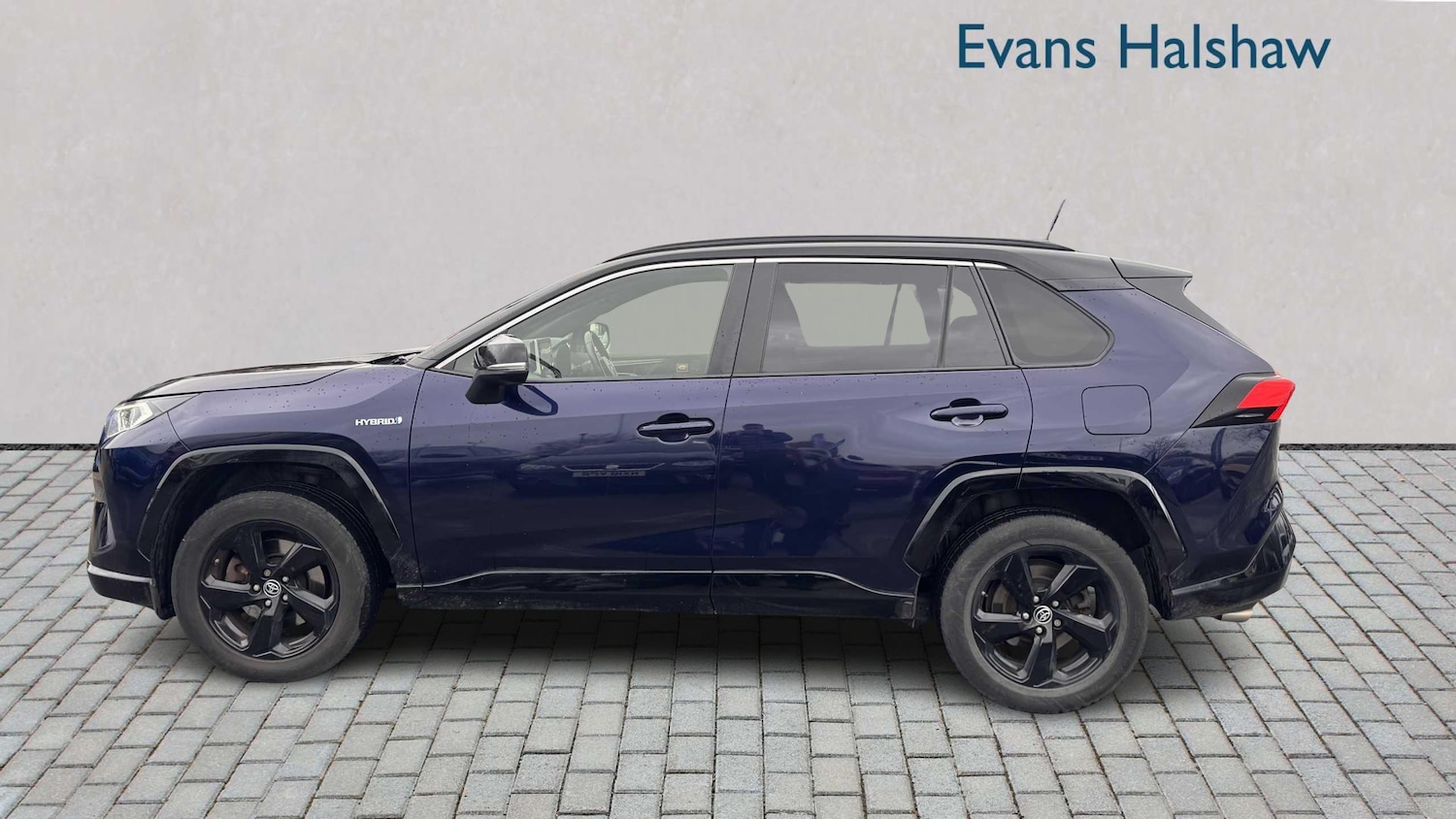 Used Toyota RAV4 2021 for sale - 76553093: Photo 4