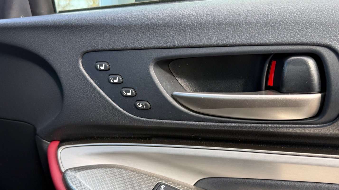 Used Lexus RC 2018 for sale - 77886007: Photo 18