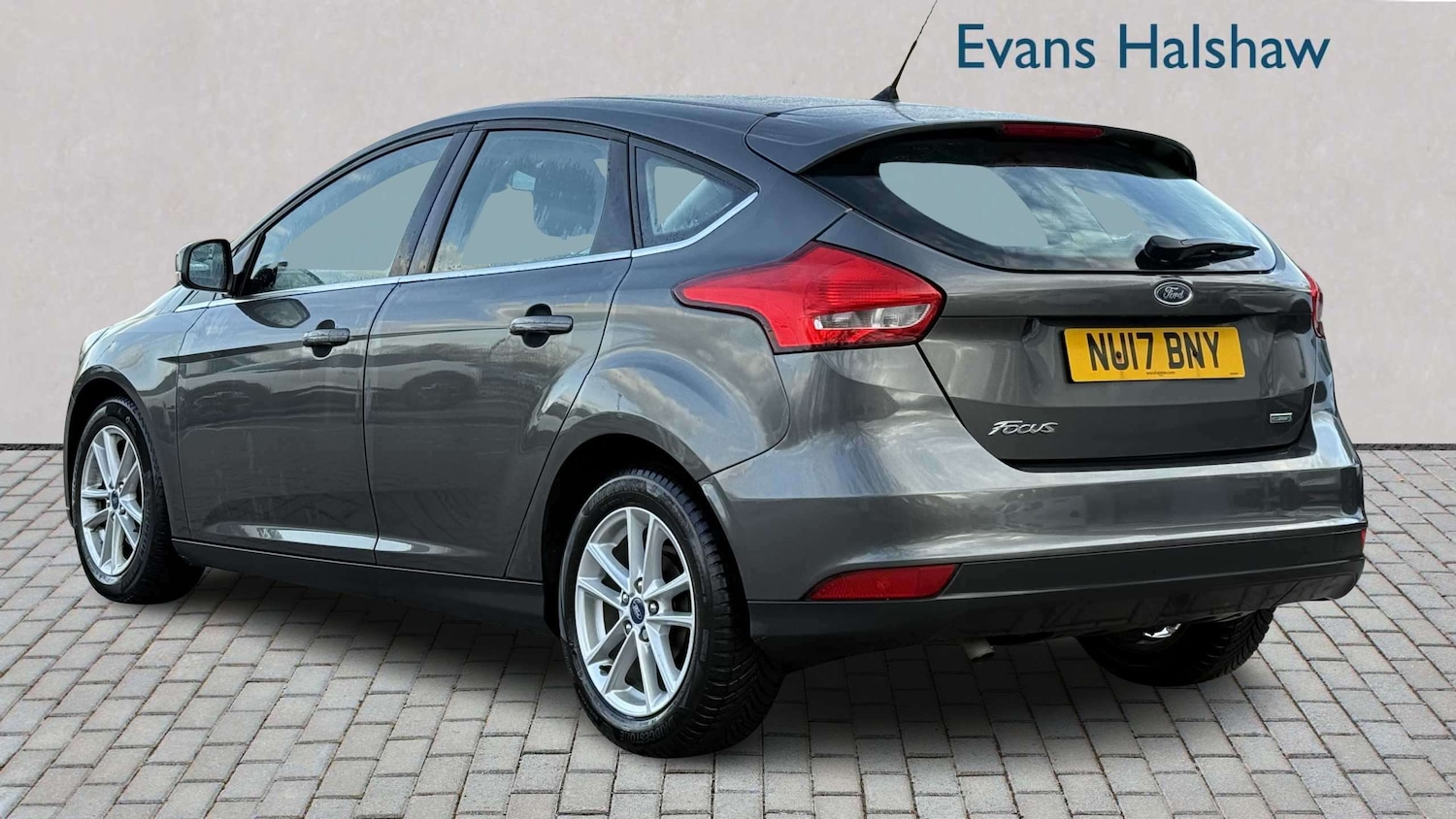 Used Ford Focus 2017 for sale - 77661239: Photo 2