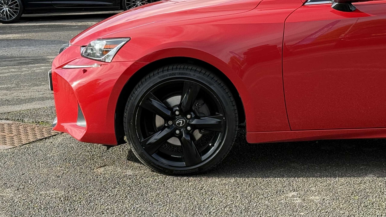 Used Lexus IS 2017 for sale - 76362646: Photo 9