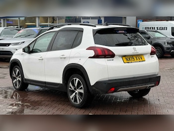 Used Peugeot 2008 2019 for sale - 77540871: Photo
