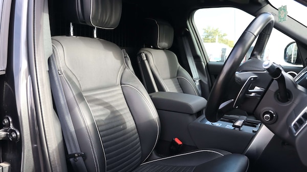 Used Land Rover Discovery 2021 for sale - 76218289: Photo 2