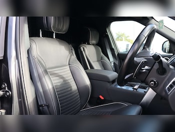 Used Land Rover Discovery 2021 for sale - 76218289: Photo 2
