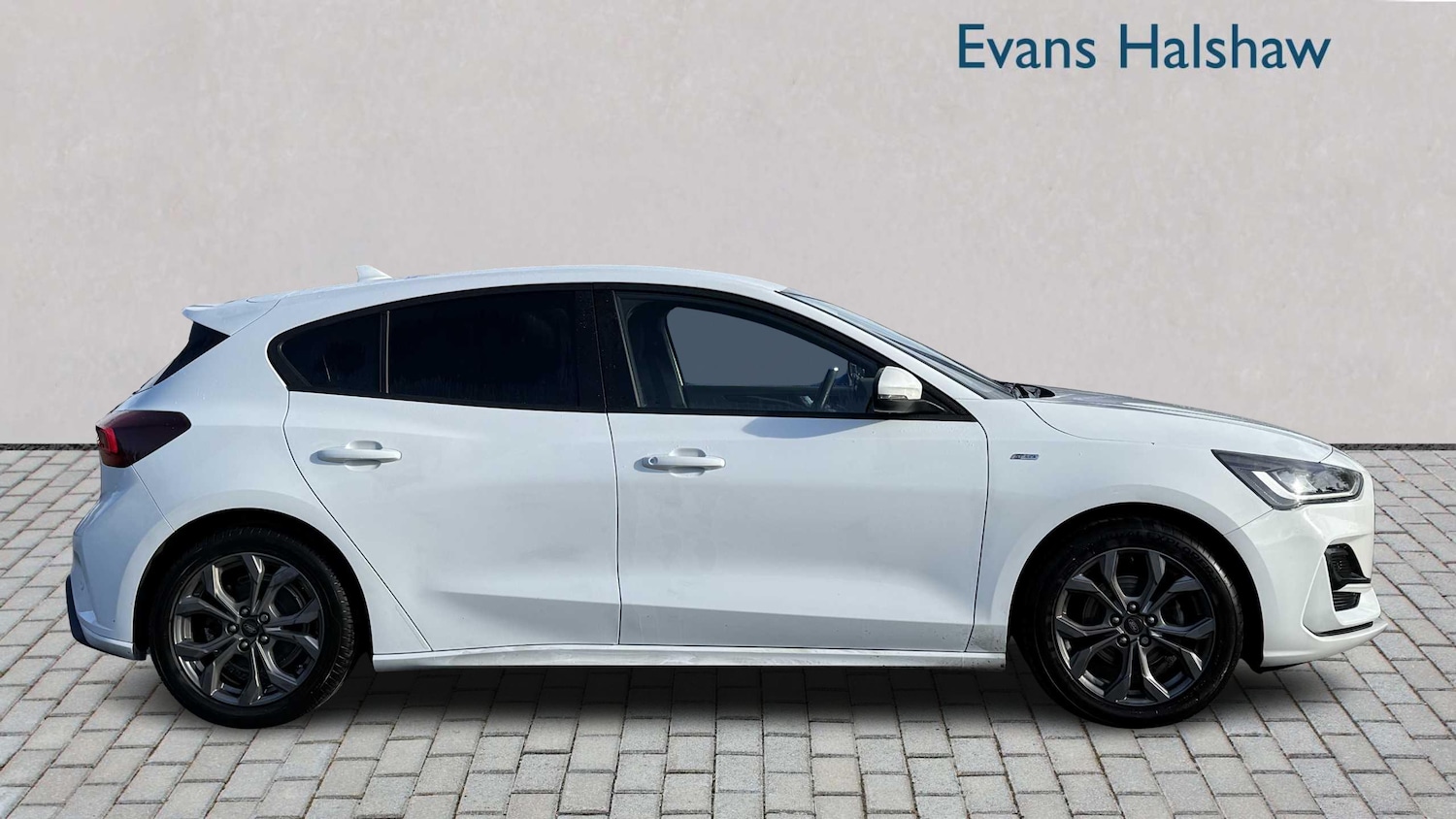 Used Ford Focus 2023 for sale - 76411419: Photo 8