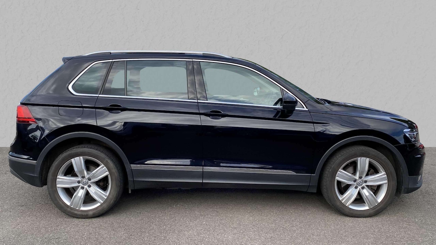 Used Volkswagen Tiguan 2020 for sale - 76016289: Photo 6
