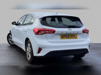 Used Ford Focus 2018 for sale - 76016263: Photo 2