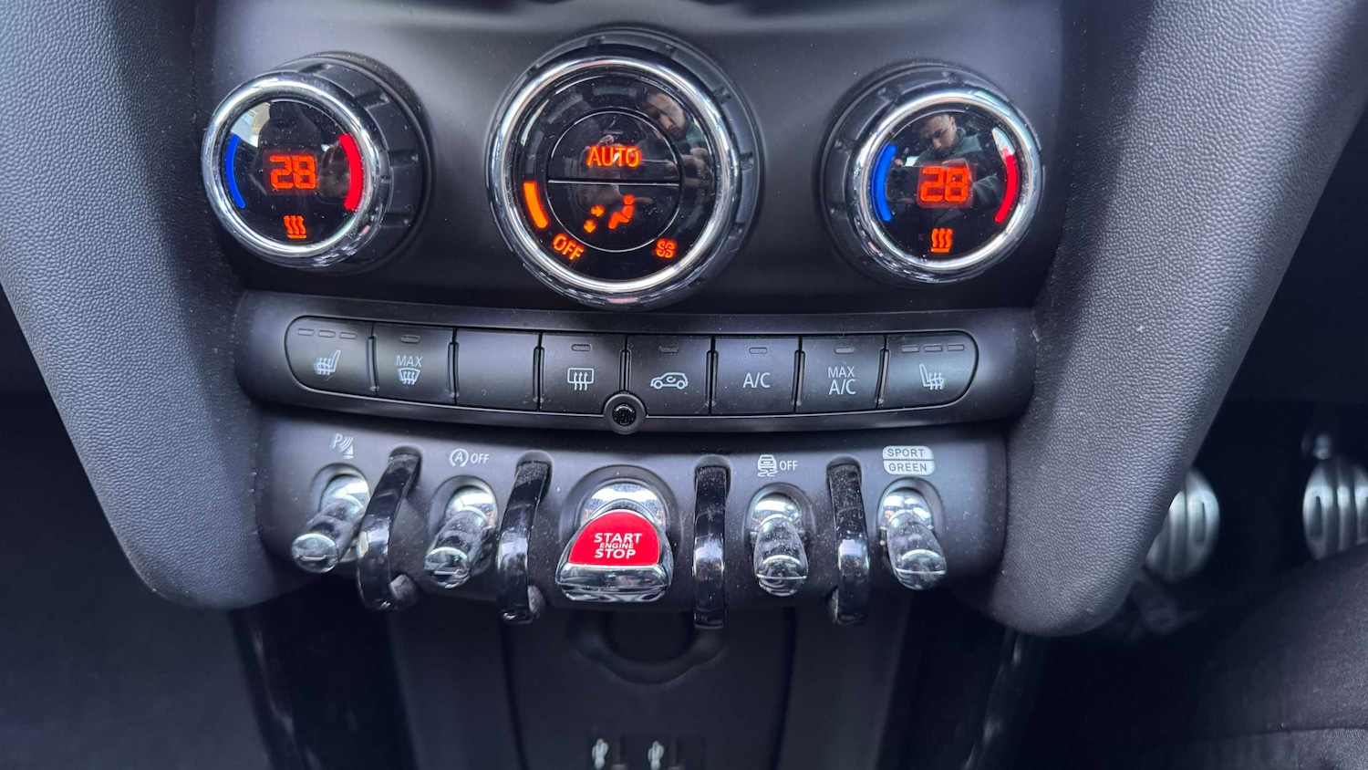 Used MINI Convertible 2018 for sale - 76902286: Photo 12