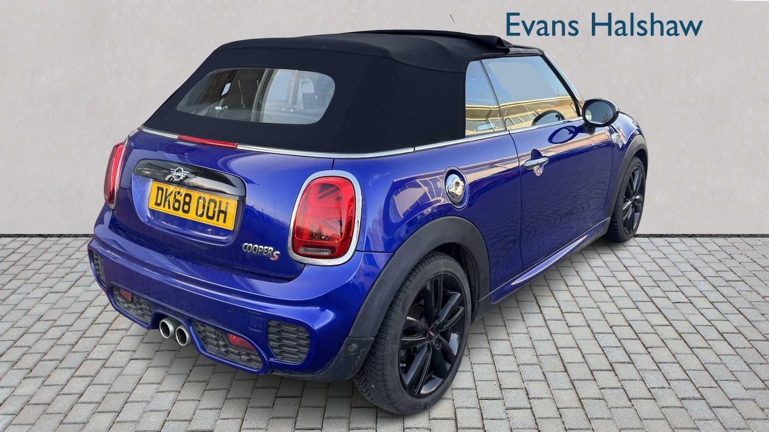 Used MINI Convertible 2018 for sale - 76902286: Photo 7