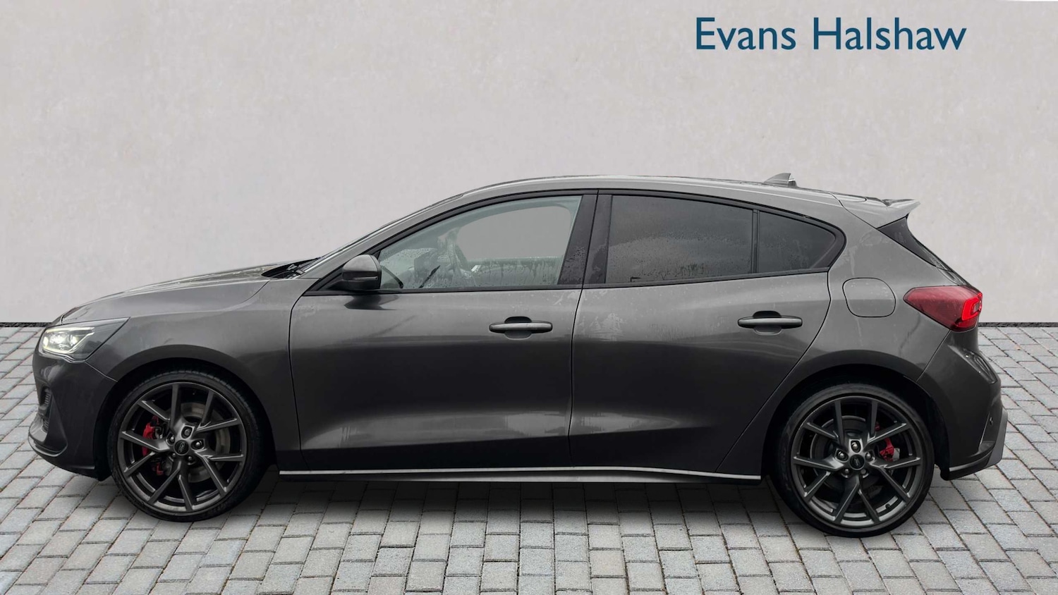 Used Ford Focus 2023 for sale - 77429087: Photo 4