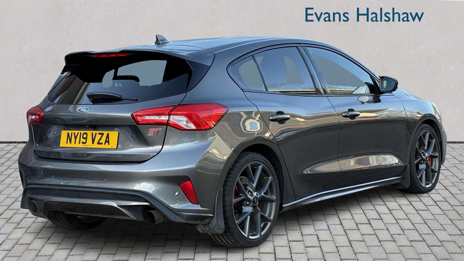 Used Ford Focus 2019 for sale - 77740901: Photo 2