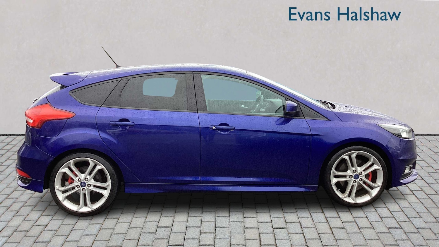 Used Ford Focus 2016 for sale - 77282020: Photo 2