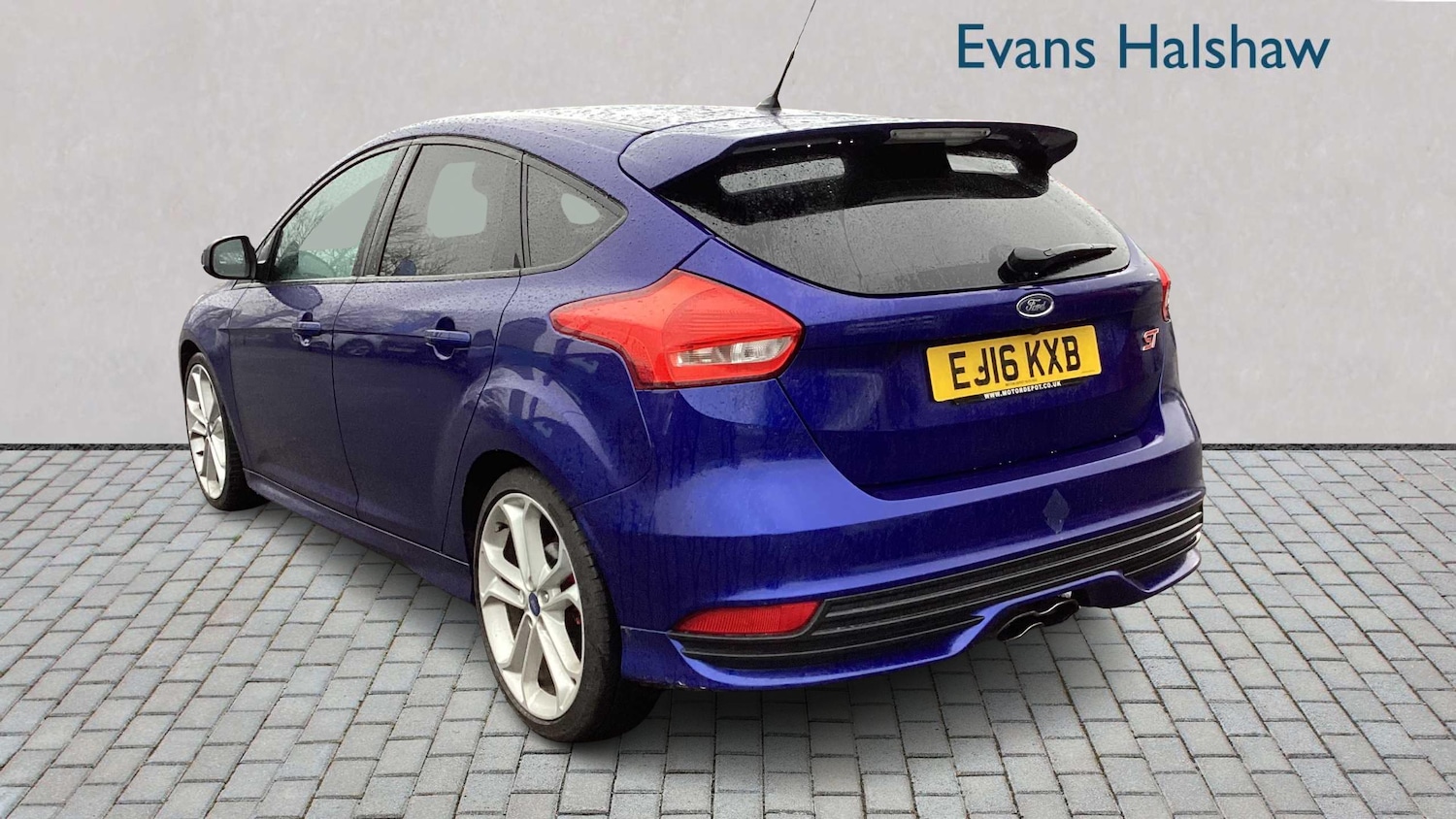 Used Ford Focus 2016 for sale - 77282020: Photo 5