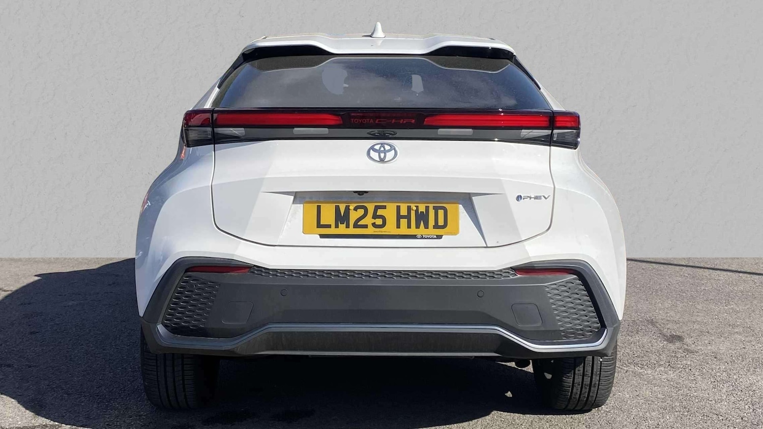 Used Toyota C-HR 2025 for sale - 75981240: Photo 4